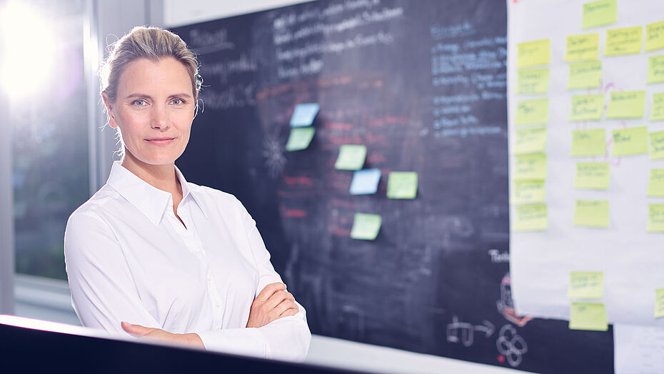 Angestellte besucht Weiterbildung zur Organisationsentwicklung durch ibo